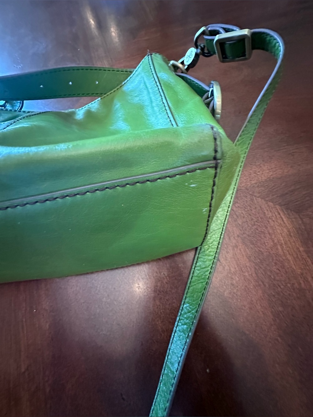 HOBO Lime Green Leather Shoulder Bag with Exterior Pocket - Picture 7 of 10